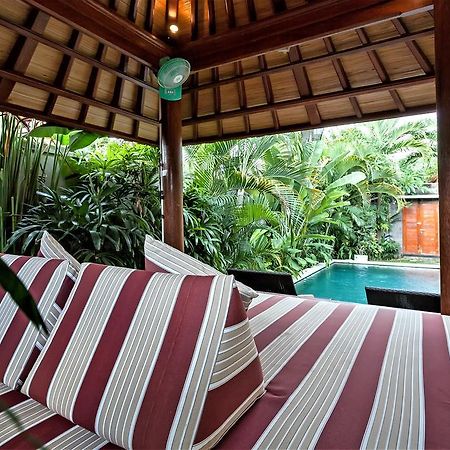 Rumah Indah Villa Seminyak Buitenkant foto