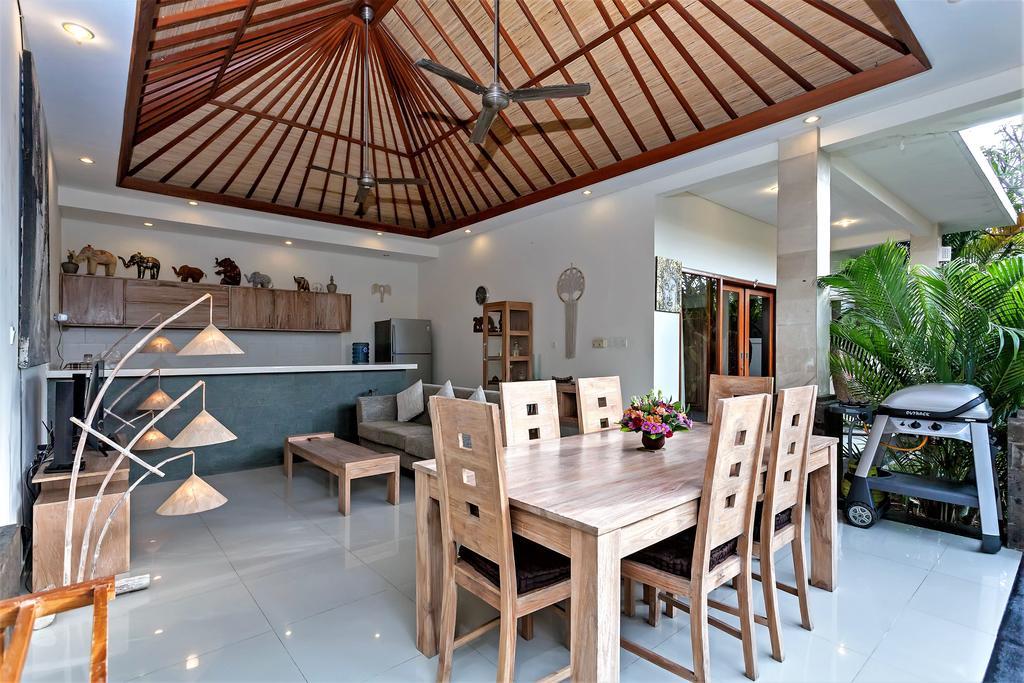 Rumah Indah Villa Seminyak Buitenkant foto