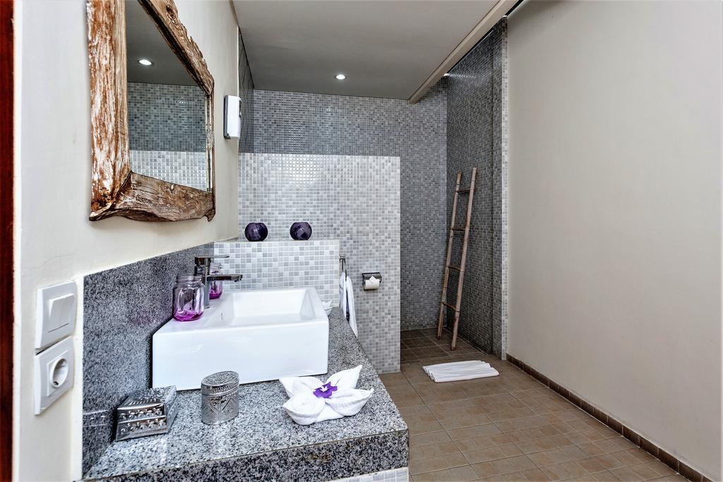 Rumah Indah Villa Seminyak Buitenkant foto