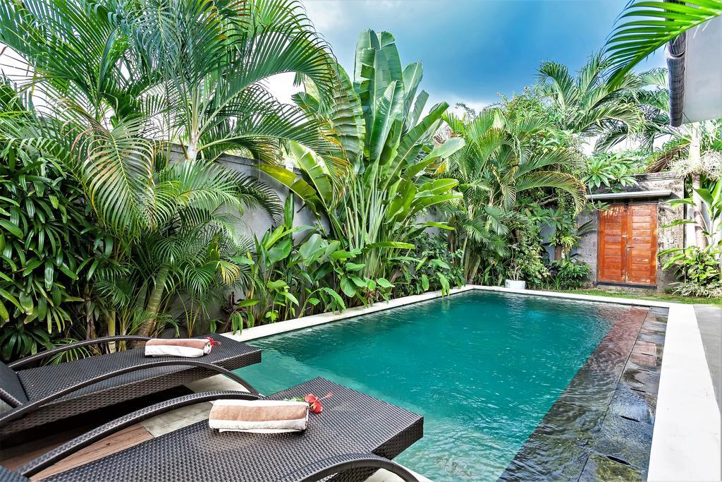 Rumah Indah Villa Seminyak Buitenkant foto