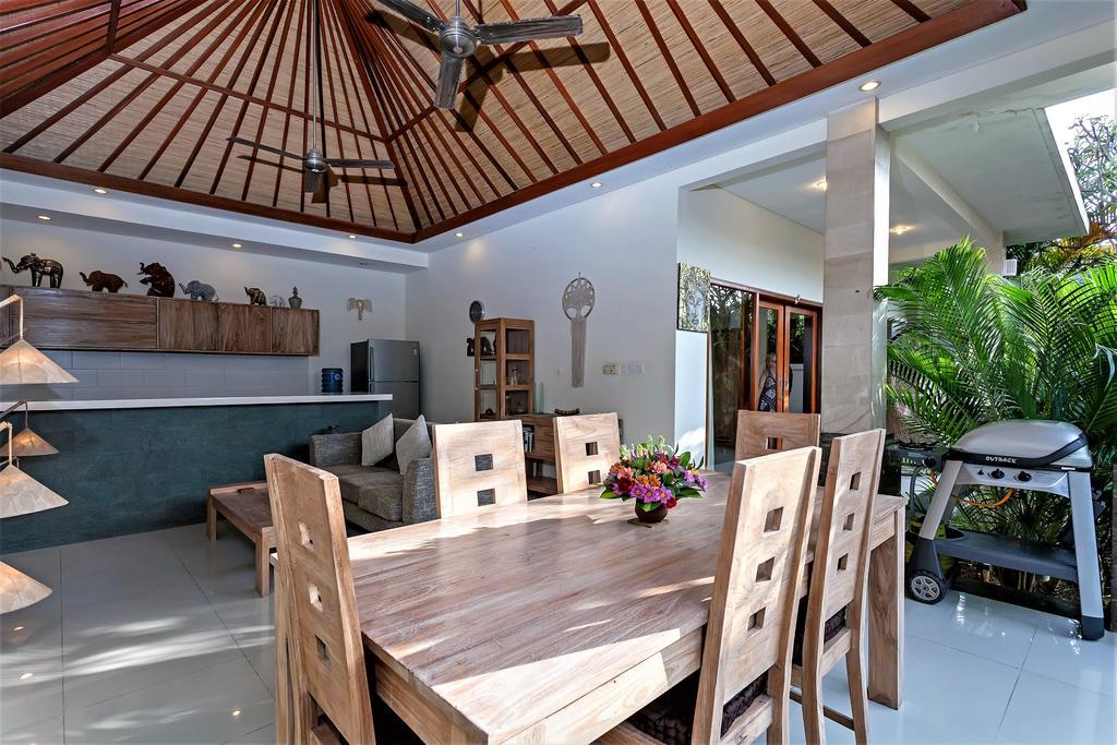 Rumah Indah Villa Seminyak Buitenkant foto