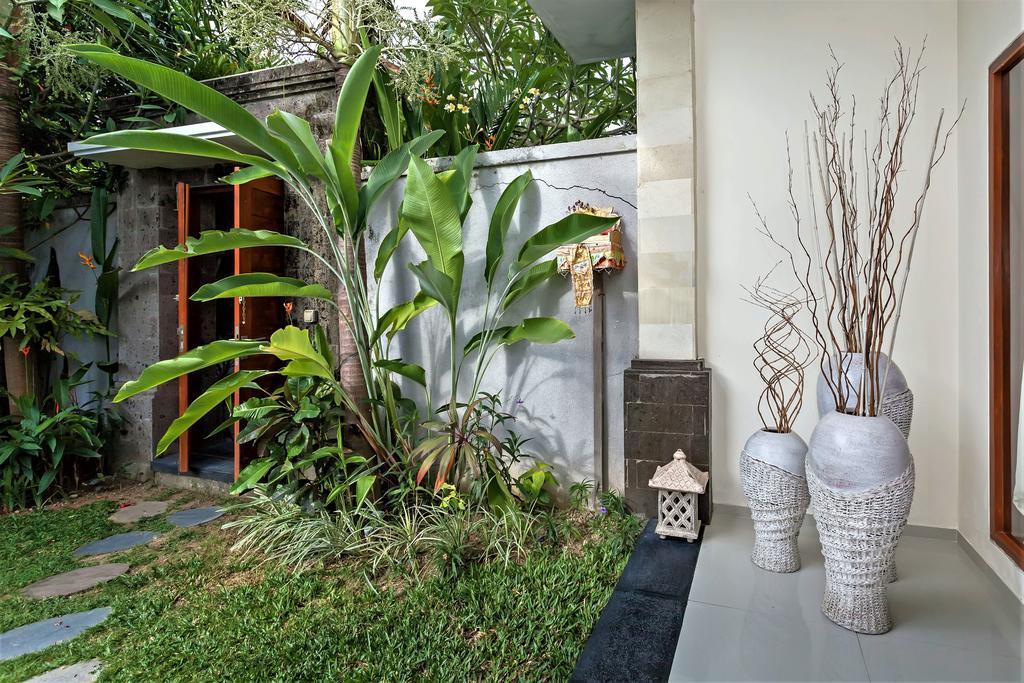 Rumah Indah Villa Seminyak Buitenkant foto