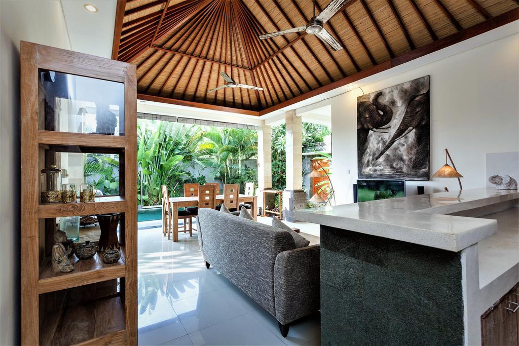 Rumah Indah Villa Seminyak Buitenkant foto