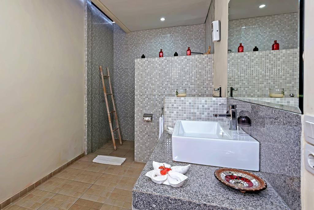Rumah Indah Villa Seminyak Buitenkant foto